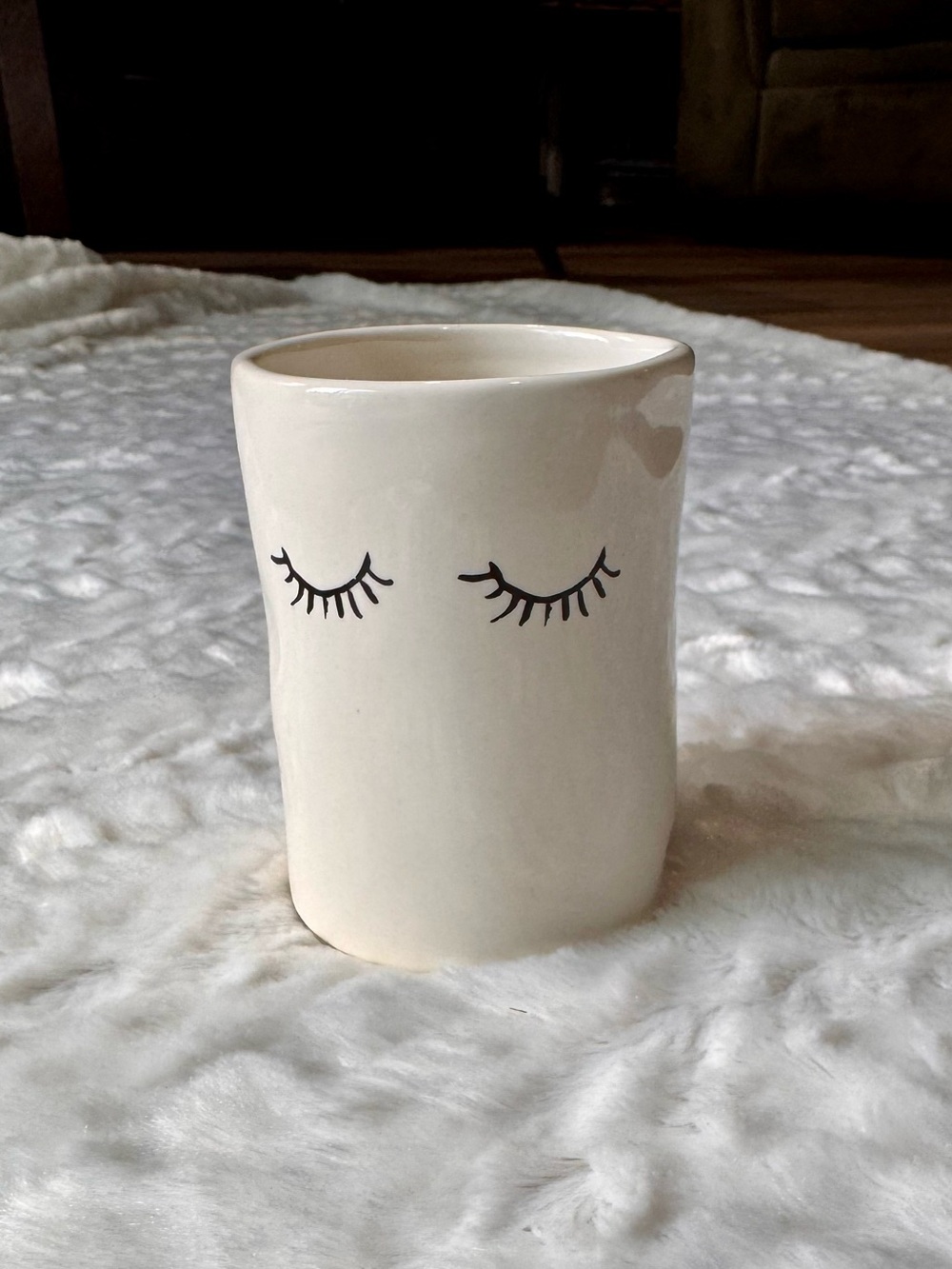 Rae Dunn Makeup Brush Holder with Eyelash Design